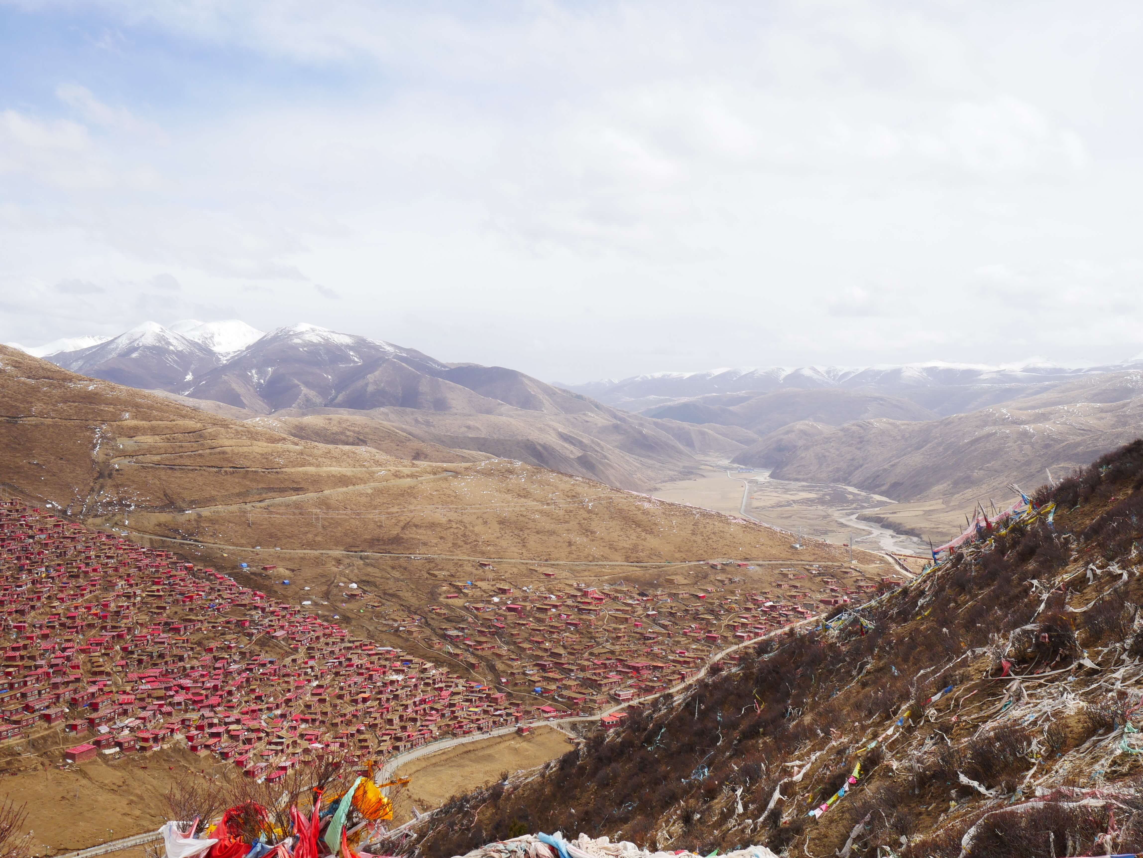 Larung-Gar